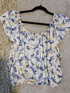 a new day Blue Floral Square Neck Crop Top on Cream